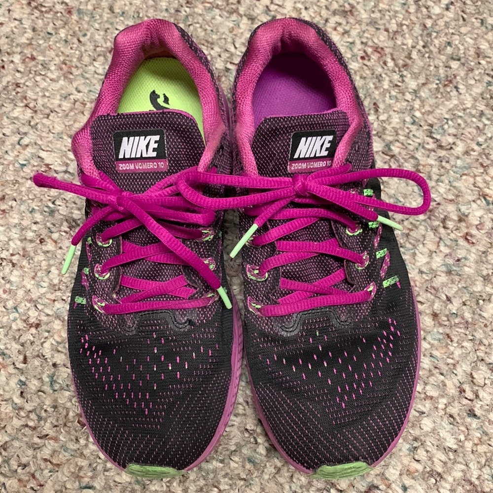 Nike zoom running shoe